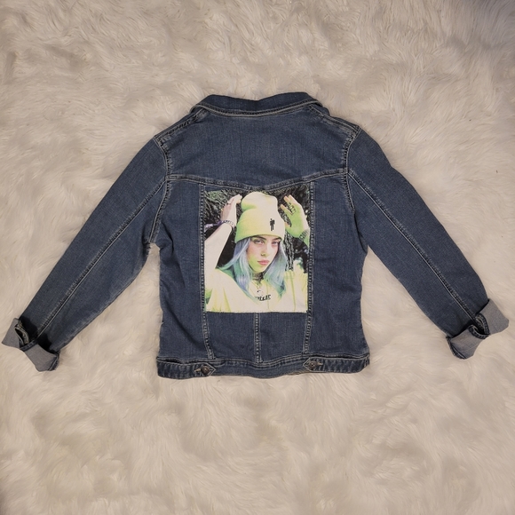 Wrangler Billie Eilish Graphic Denim Jean Jacket size Medium - Picture 9 of 9